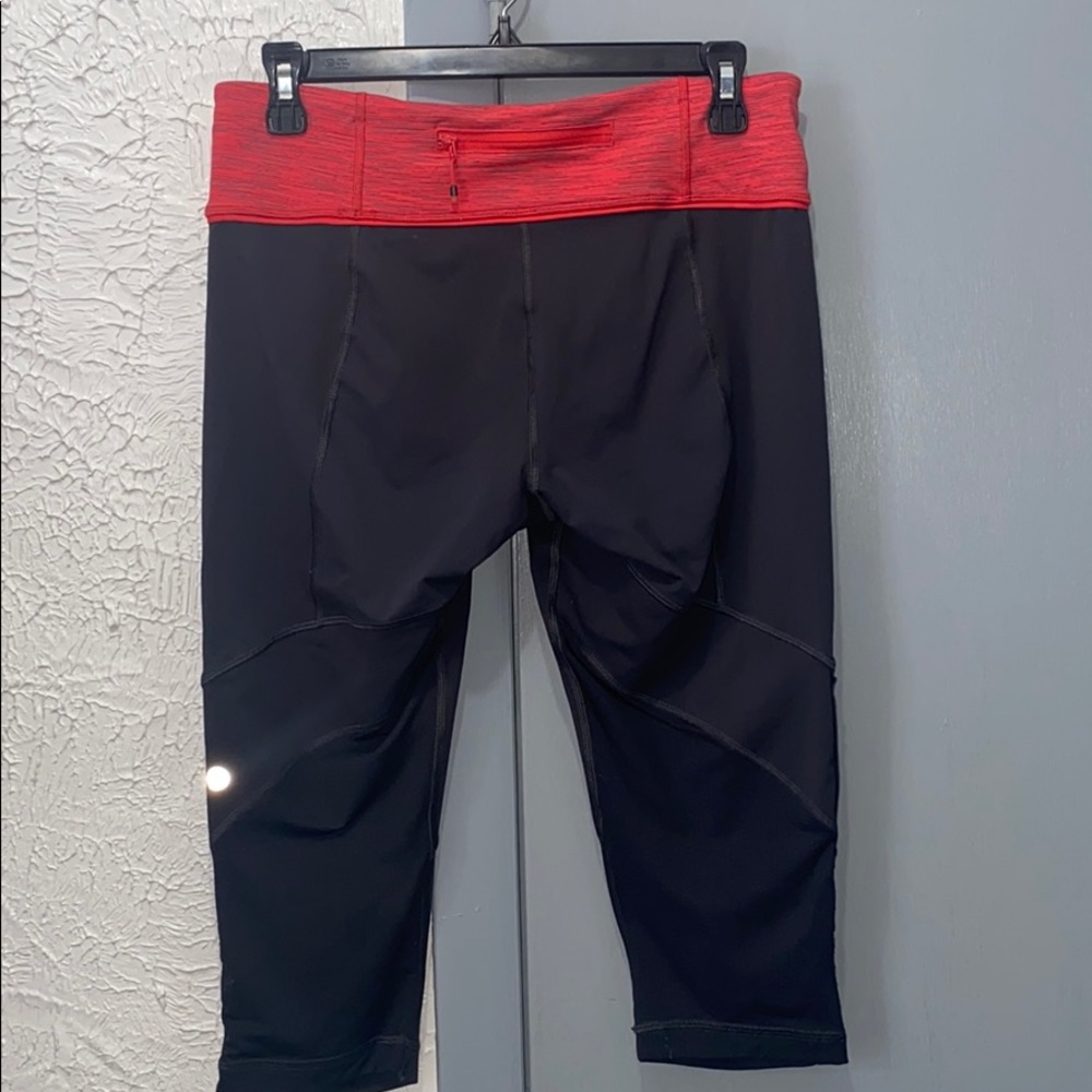 Lululemon Gray Crop Leggings Ruched Sides size 10 - Picture 3 of 7